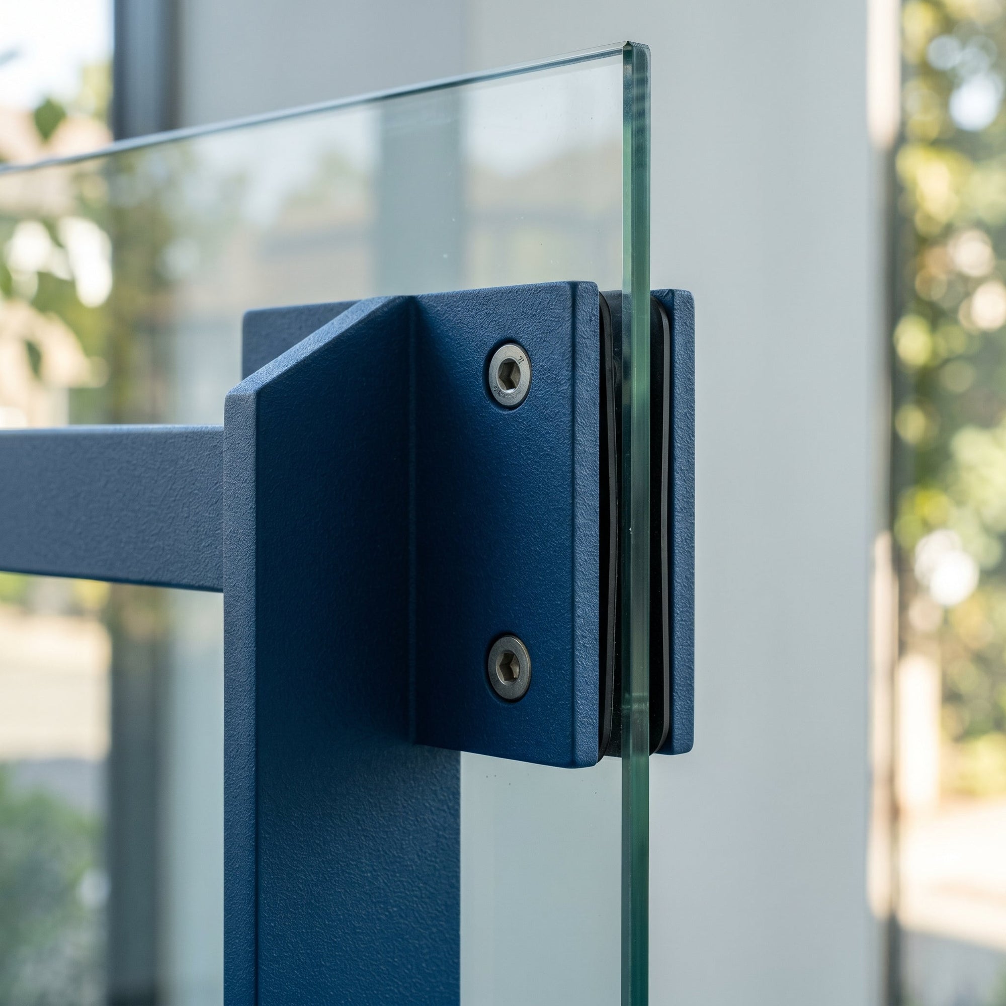 Caucho líquido en fachada y detalle de ventana